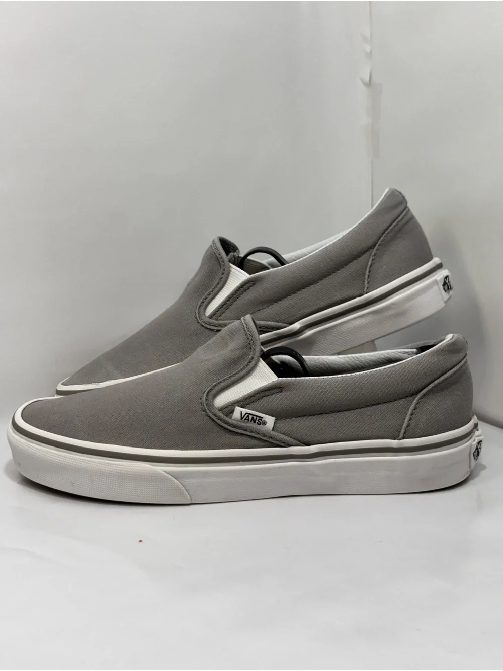 Vans Classic Slip on Gray Canvas Skate Shoe Low Top Unisex M5.5 W7 Grey/White